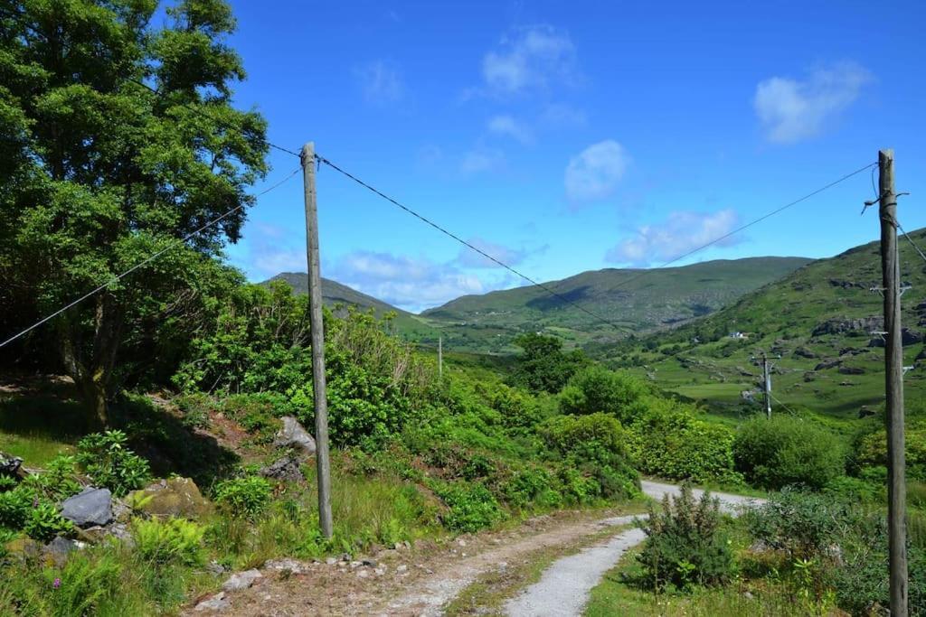 Secluded Cottage Nestled In The Beara Peninsula Killarney Exterior photo